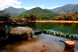 stone village, in zhejiang, lake 